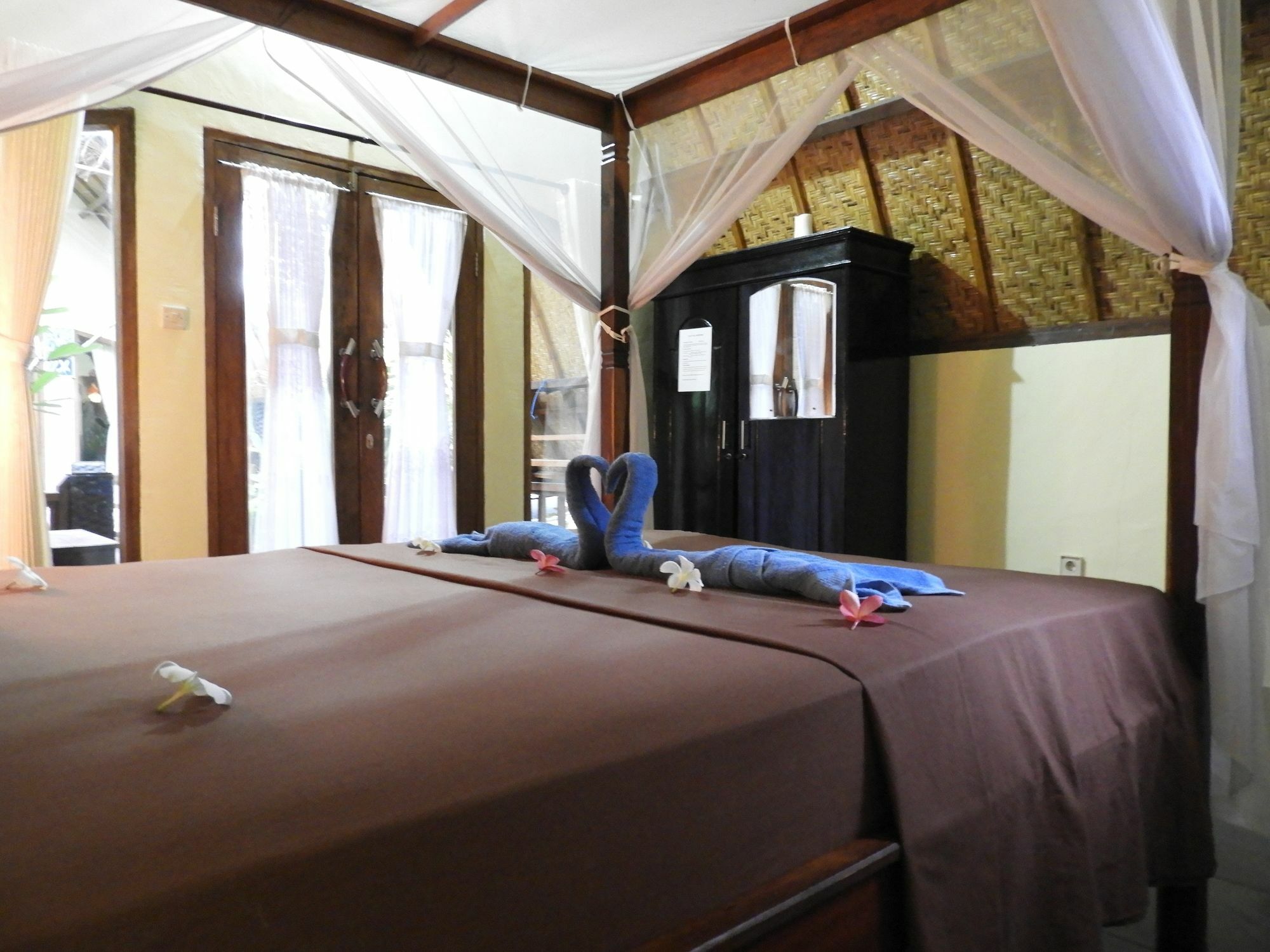Toro Toro Bungalow Gili Air Buitenkant foto